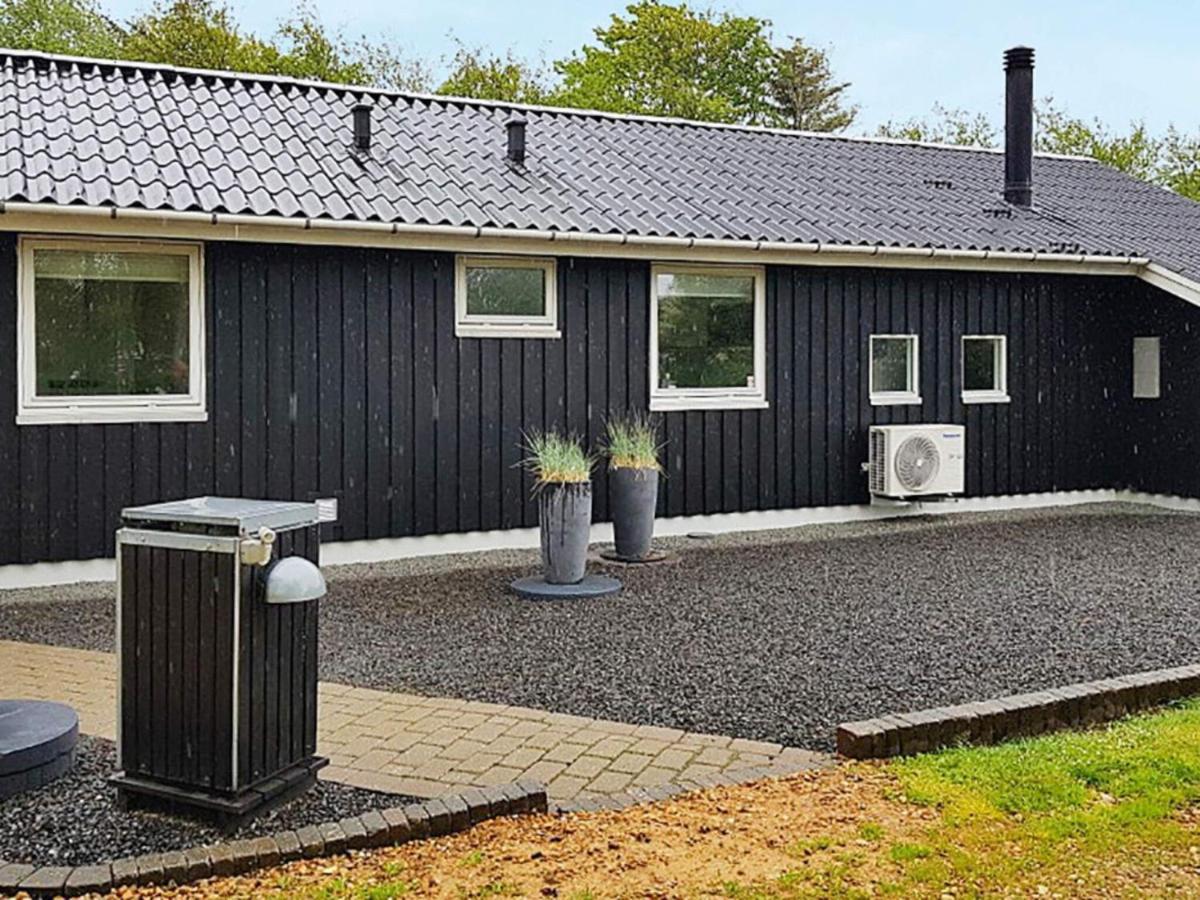 6 Person Holiday Home In Hemmet Exterior photo