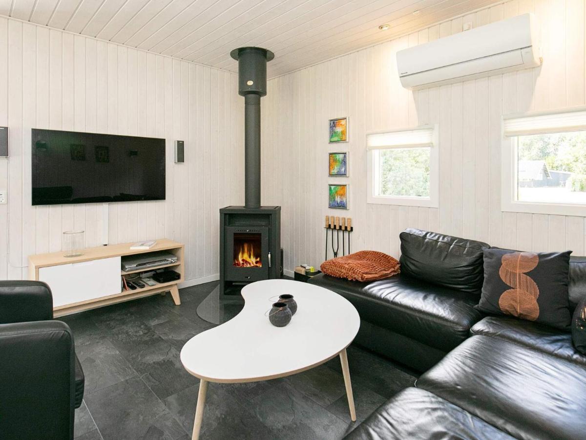 6 Person Holiday Home In Hemmet Exterior photo